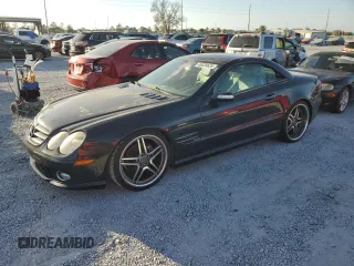 2005 Mercedes-Benz SL 500 with VIN WDBSK75F45F101957, listed as a Copart auction lot 45028635 with 230,649 mi miles and Clean Title. Bid and sale history available at DreamBid. Image 1.