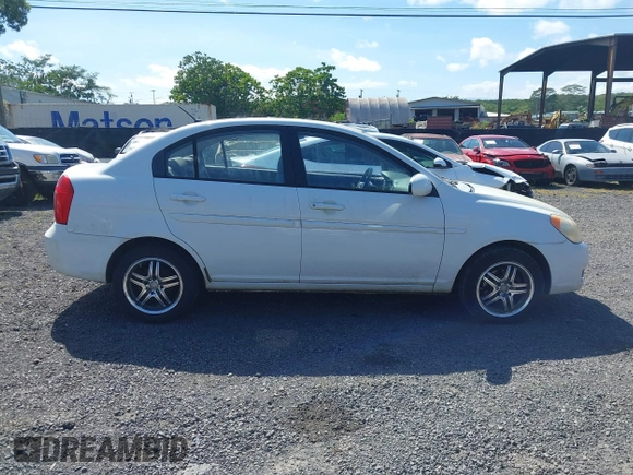 2009 Hyundai Accent Auto GLS with VIN KMHCN46C19U368700, listed as a IAAI auction lot 41590180 with 165,836 mi miles. Bid and sale history available at carsss.com. Image 13.