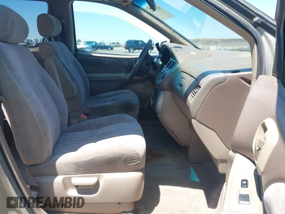 2001 Toyota Sienna LE с VIN 4T3ZF13CX1U351254, выставлен на аукционе IAAI как лот 42496344 с пробегом Не указан миль и . История ставок и продаж доступна на DreamBid. Изображение 5.