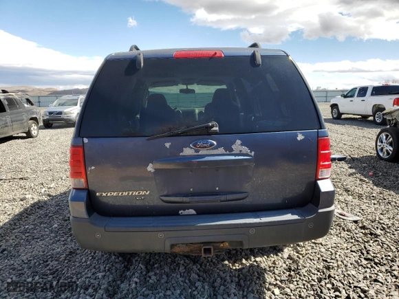 2006 Ford Expedition Special Service with VIN 1FMPU16586LA59036, listed as a Copart auction lot 48823295 with 263,509 mi miles and Clean Title. Bid and sale history available at carsss.com. Image 6.