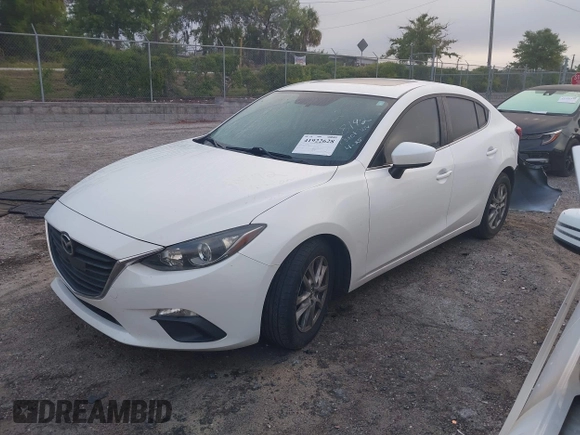 2014 Mazda 3 i Grand Touring with VIN JM1BM1W72E1122173, listed as a IAAI auction lot 41922628 with 118,772 mi miles and . Bid and sale history available at carsss.com. Image 17.