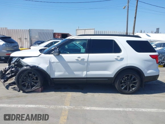 2017 Ford Explorer XLT с VIN 1FM5K7D84HGB40270, выставлен на аукционе IAAI как лот 42309347 с пробегом 115 113 миль миль и . История ставок и продаж доступна на DreamBid. Изображение 15.