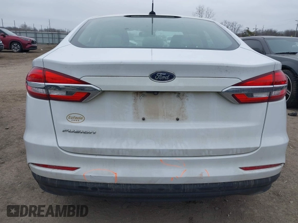 2019 Ford Fusion S with VIN 3FA6P0G72KR268355, listed as a IAAI auction lot 41514065 with 40,099 mi miles and . Bid and sale history available at DreamBid. Image 17.