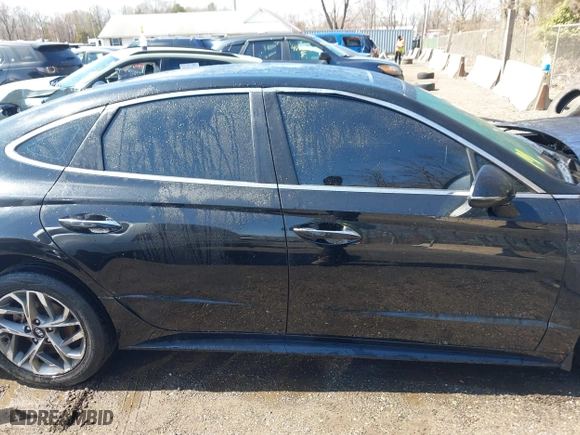 2020 Hyundai Sonata SEL with VIN 5NPEF4JA3LH059215, listed as a IAAI auction lot 41813711 with 48,784 mi miles. Bid and sale history available at carsss.com. Image 13.