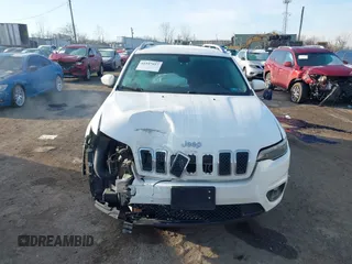 2019 Jeep Cherokee Latitude with VIN 1C4PJMCX2KD356537, listed as a IAAI auction lot 41197817 with 134,043 mi miles. Bid and sale history available at carsss.com. Image 12.