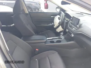 2019 Nissan Altima S z VIN 1N4BL4BV2KC212714, wystawiony jako IAAI lot #41940773 z przebiegiem 128 772 mil mil oraz . Historia ofert i sprzedaży dostępna na DreamBid. Obrazek 5.
