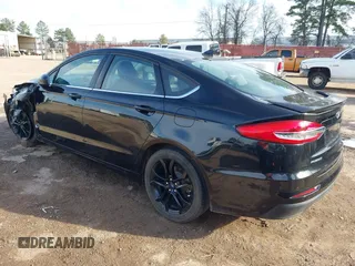 2020 Ford Fusion SE with VIN 3FA6P0HD9LR227405, listed as a IAAI auction lot 41724391 with 51,575 mi miles. Bid and sale history available at carsss.com. Image 3.