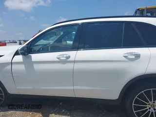 2019 Mercedes-Benz GLC 300 with VIN WDC0G4JBXK1000310, listed as a IAAI auction lot 42668396 with 22,459 mi miles and . Bid and sale history available at DreamBid. Image 14.