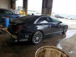 2017 Cadillac CT6 AWD z VIN 1G6KB5RS3HU138367, wystawiony jako Copart lot #57324325 z przebiegiem 103 956 mil mil oraz Szkoda całkowita • Salvage title. Historia ofert i sprzedaży dostępna na DreamBid. Obrazek 3.