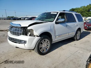 2012 Lincoln Navigator z VIN 5LMJJ2H57CEL08358, wystawiony jako Copart lot #56099615 z przebiegiem 226 170 mil mil oraz Szkoda całkowita • Salvage title. Historia ofert i sprzedaży dostępna na DreamBid. Obrazek 1.