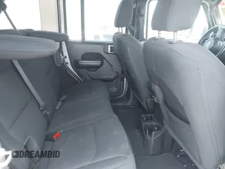 2020 Jeep Wrangler Unlimited Sport S с VIN 1C4HJXDN3LW268895, выставлен на аукционе IAAI как лот 42555660 с пробегом 60 962 миль миль и . История ставок и продаж доступна на DreamBid. Изображение 8.