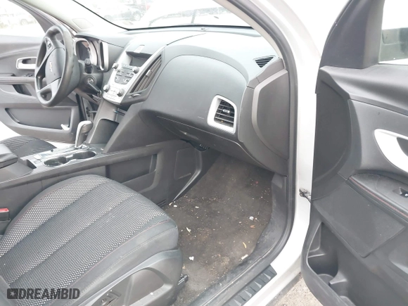 2010 Chevrolet Equinox LT w/1LT with VIN 2CNALDEW0A6300352, listed as a IAAI auction lot 41871661 with 177,078 mi miles. Bid and sale history available at carsss.com. Image 5.