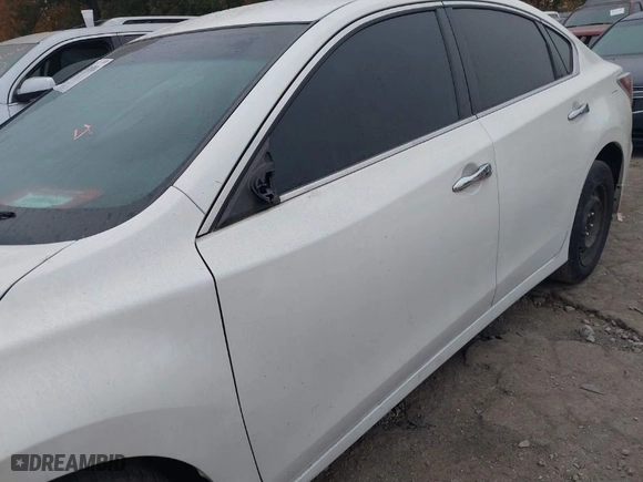2013 Nissan Altima 2.5 SL with VIN 1N4AL3AP6DC269042, listed as a IAAI auction lot 40745081 with 120,256 mi miles. Bid and sale history available at carsss.com. Image 18.