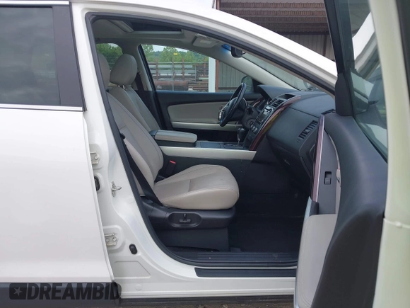 2015 Mazda CX-9 Grand Touring with VIN JM3TB2DA7F0448886, listed as a IAAI auction lot 42440203 with 108,765 mi miles and . Bid and sale history available at DreamBid. Image 5.