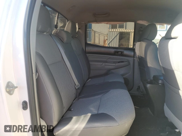 2015 Toyota Tacoma PreRunner с VIN 3TMJU4GN6FM179443, выставлен на аукционе Copart как лот 87312054 с пробегом 117 223 миль миль и Списание • Salvage title. История ставок и продаж доступна на DreamBid. Изображение 10.