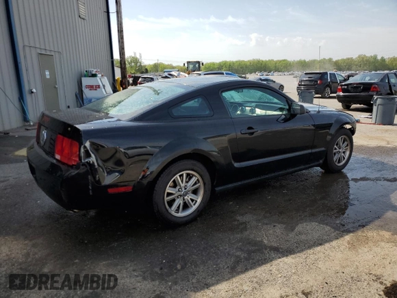 2005 Ford Mustang Deluxe with VIN 1ZVHT80N755201499, listed as a Copart auction lot 52082585 with 203,854 mi miles and Salvage Title. Bid and sale history available at carsss.com. Image 3.