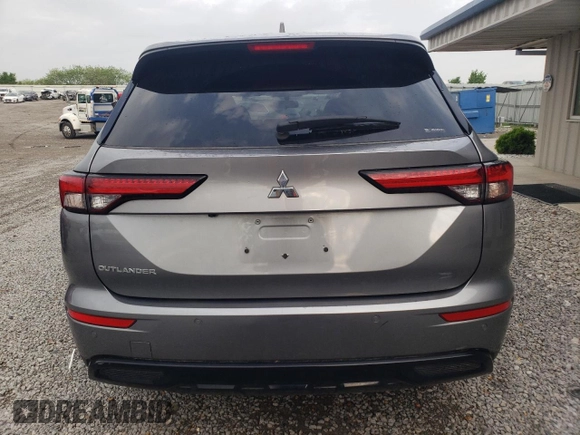 2022 Mitsubishi Outlander SE with VIN JA4J4UA81NZ090275, listed as a Copart auction lot 53905275 with 55,259 mi miles and Salvage title. Bid and sale history available at DreamBid. Image 6.