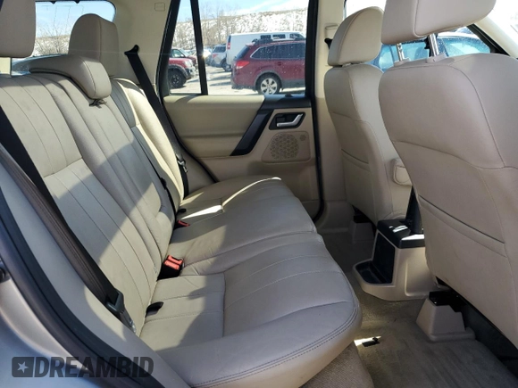 2013 Land Rover LR2 z VIN SALFR2BG5DH361486, wystawiony jako Copart lot #46500015 z przebiegiem 147 497 mil mil oraz Szkoda całkowita • Salvage title. Historia ofert i sprzedaży dostępna na DreamBid. Obrazek 11.
