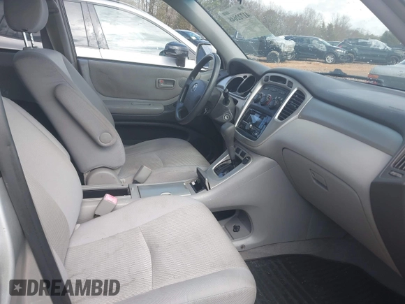 2005 Toyota Highlander z VIN JTEEP21A150134006, wystawiony jako IAAI lot #41722648 z przebiegiem 123 524 mil mil oraz . Historia ofert i sprzedaży dostępna na DreamBid. Obrazek 5.