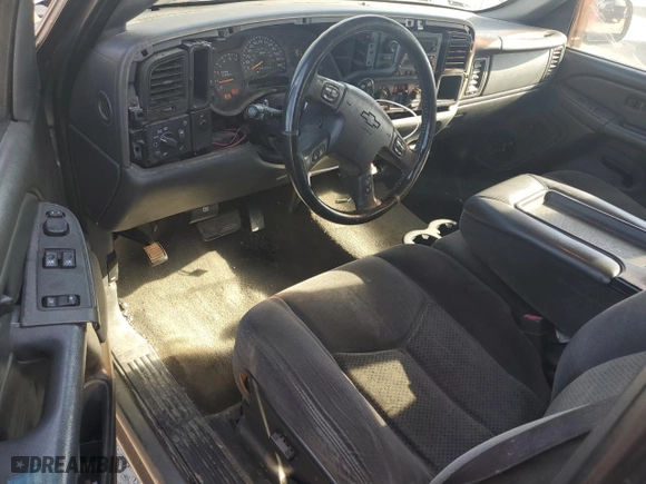 2006 Chevrolet Silverado 1500 Classic LT1 with VIN 1GCEC19ZX6E180619, listed as a Copart auction lot 47681805 with 307,606 mi miles and Clean Title. Bid and sale history available at carsss.com. Image 8.