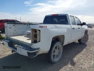 2019 Chevrolet Silverado 1500 LD Custom with VIN 2GCVKMEC4K1231145, listed as a IAAI auction lot 41095929 with 1 mi miles. Bid and sale history available at carsss.com. Image 4.