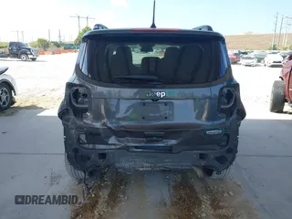 2018 Jeep Renegade Latitude with VIN ZACCJABB5JPG86563, listed as a IAAI auction lot 42109270 with 185,540 mi miles. Bid and sale history available at carsss.com. Image 6.