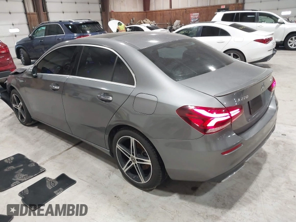 2019 Mercedes-Benz A 220 with VIN WDD3G4FB2KW020829, listed as a IAAI auction lot 41649716 with 32,082 mi miles and . Bid and sale history available at DreamBid. Image 3.