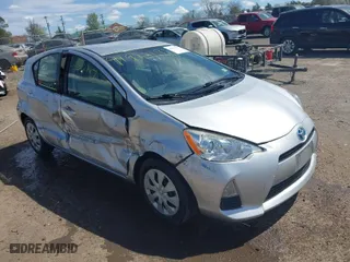 2014 Toyota Prius c One with VIN JTDKDTB3XE1564696, listed as a IAAI auction lot 41912197 with 91,687 mi miles. Bid and sale history available at carsss.com. Image 1.