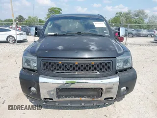 2011 Nissan Titan SL z VIN 1N6AA0EC8BN325356, wystawiony jako IAAI lot #42475121 z przebiegiem 278 631 mil mil oraz . Historia ofert i sprzedaży dostępna na DreamBid. Obrazek 12.