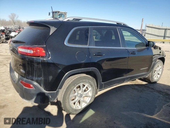 2017 Jeep Cherokee Latitude with VIN 1C4PJMCS0HW546838, listed as a Copart auction lot 89305395 with 57,581 mi miles and Salvage Title. Bid and sale history available at DreamBid. Image 3.