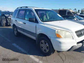 2005 Honda Pilot LX with VIN 2HKYF18165H556716, listed as a IAAI auction lot 41705657 with 177,100 mi miles. Bid and sale history available at carsss.com. Image 6.