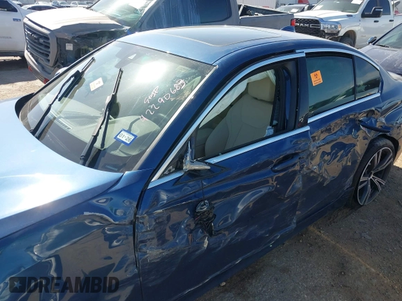 2021 BMW 3 Series 330i z VIN 3MW5R1J03M8B71429, wystawiony jako IAAI lot #42290683 z przebiegiem Nie podano mil oraz . Historia ofert i sprzedaży dostępna na DreamBid. Obrazek 6.