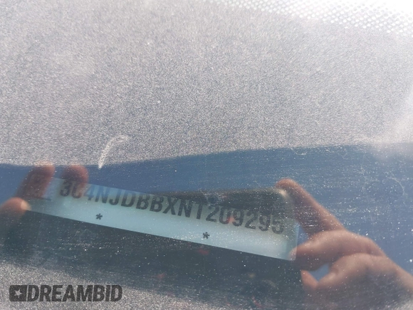 2022 Jeep Compass Latitude z VIN 3C4NJDBBXNT209295, wystawiony jako IAAI lot #42198832 z przebiegiem Nie podano mil oraz . Historia ofert i sprzedaży dostępna na DreamBid. Obrazek 9.