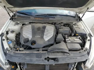 2016 Kia Cadenza Premium with VIN KNALN4D76G5216488, listed as a Copart auction lot 44564075 with 201,053 mi miles and Salvage Title. Bid and sale history available at carsss.com. Image 12.