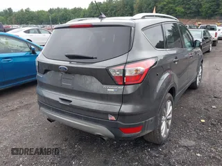 2018 Ford Escape Titanium с VIN 1FMCU9J93JUB18374, выставлен на аукционе IAAI как лот 42652204 с пробегом 63 609 миль миль и . История ставок и продаж доступна на DreamBid. Изображение 4.
