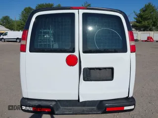 2013 Chevrolet Express Cargo with VIN 1GCSGAFX5D1162107, listed as a IAAI auction lot 42098474 with 177,321 mi miles and . Bid and sale history available at DreamBid. Image 6.