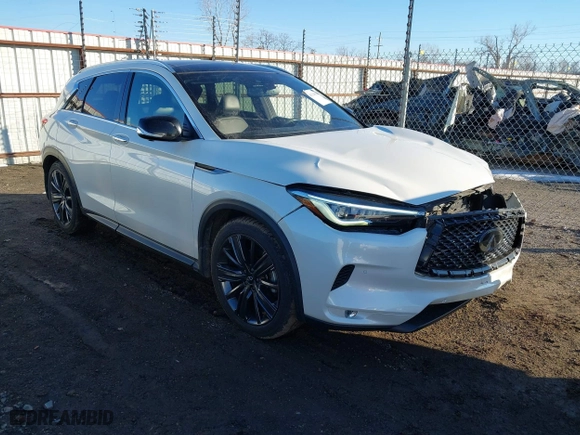 2020 Infiniti QX50 ESSENTIAL with VIN 3PCAJ5M13LF109950, listed as a IAAI auction lot 41348348 with 63,091 mi miles. Bid and sale history available at carsss.com. Image 1.