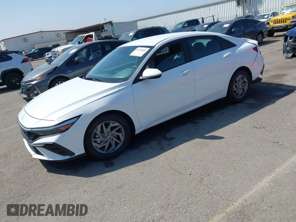 2024 Hyundai Elantra SEL with VIN KMHLM4DG2RU648117, listed as a IAAI auction lot 41879604 with 36,734 mi miles and . Bid and sale history available at carsss.com. Image 2.