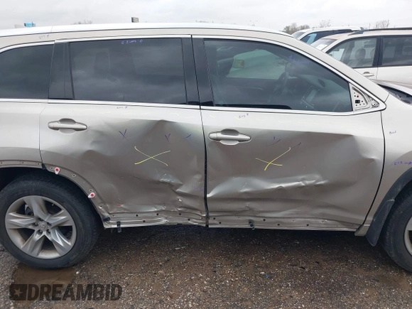 2015 Toyota Highlander Limited z VIN 5TDYKRFH9FS052053, wystawiony jako IAAI lot #41567437 z przebiegiem 42 464 mil mil oraz . Historia ofert i sprzedaży dostępna na DreamBid. Obrazek 13.