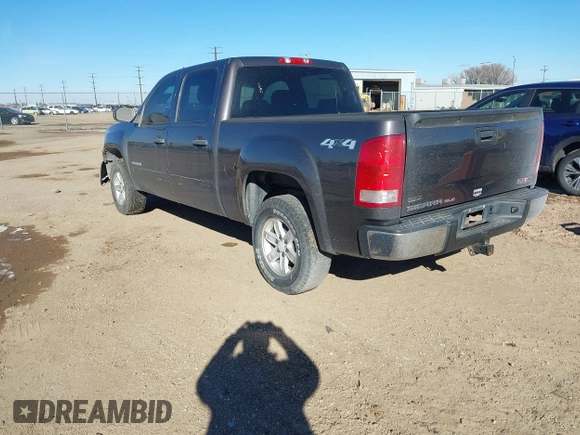 2010 GMC Sierra 1500 SLE z VIN 3GTRKVE37AG102958, wystawiony jako IAAI lot #41366917 z przebiegiem 212 094 mil mil oraz . Historia ofert i sprzedaży dostępna na DreamBid. Obrazek 3.