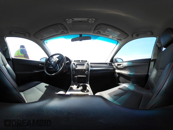 2017 Toyota Camry XLE z VIN 4T1BF1FK2HU396003, wystawiony jako IAAI lot #41792825 z przebiegiem 102 921 mil mil oraz . Historia ofert i sprzedaży dostępna na DreamBid. Obrazek 18.
