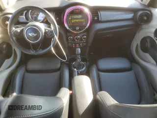 2016 MINI Hardtop 4 Door с VIN WMWXU1C51G2E16685, выставлен на аукционе Copart как лот 63425225 с пробегом 117 597 миль миль и Списание • Salvage title. История ставок и продаж доступна на DreamBid. Изображение 8.