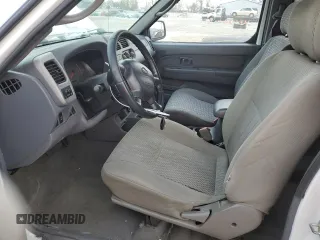 2001 Nissan Xterra XE with VIN 5N1ED28T71C595011, listed as a Copart auction lot 83204354 with Not Provided miles and Salvage Title. Bid and sale history available at DreamBid. Image 7.
