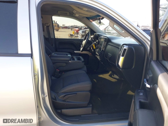 2018 Chevrolet Silverado 1500 LT with VIN 3GCPCRECXJG159263, listed as a IAAI auction lot 41856210 with 184,020 mi miles. Bid and sale history available at carsss.com. Image 5.