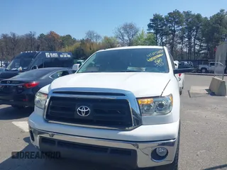 2011 Toyota Tundra 4WD Truck with VIN 5TFUM5F15BX023822, listed as a IAAI auction lot 42125607 with 194,779 mi miles. Bid and sale history available at carsss.com. Image 6.