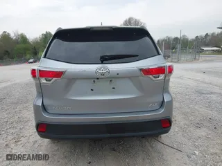 2014 Toyota Highlander XLE with VIN 5TDKKRFH3ES035284, listed as a IAAI auction lot 41909877 with 112,468 mi miles. Bid and sale history available at carsss.com. Image 16.