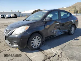 2012 Nissan Versa SV z VIN 3N1CN7AP6CL910491, wystawiony jako Copart lot #56990355 z przebiegiem 128 503 mil mil oraz Szkoda całkowita • Salvage title. Historia ofert i sprzedaży dostępna na DreamBid. Obrazek 1.