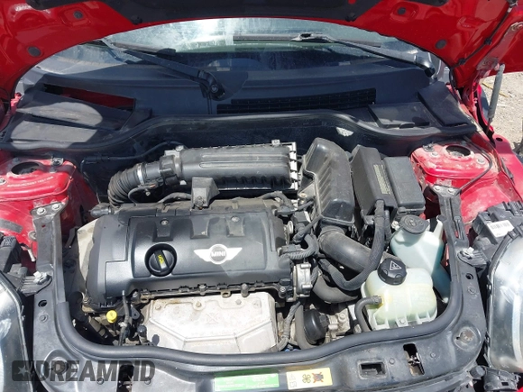 2011 MINI Hardtop with VIN WMWSU3C58BT182728, listed as a IAAI auction lot 42393337 with 142,386 mi miles and . Bid and sale history available at DreamBid. Image 10.