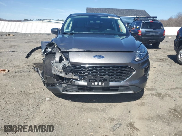 2022 Ford Escape SE with VIN 1FMCU9G64NUC01993, listed as a Copart auction lot 51331005 with 18,588 mi miles and Salvage title. Bid and sale history available at DreamBid. Image 5.