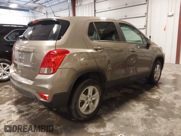 2022 Chevrolet Trax LS z VIN KL7CJNSM5NB509906, wystawiony jako IAAI lot #41833742 z przebiegiem 29 592 mil mil oraz . Historia ofert i sprzedaży dostępna na DreamBid. Obrazek 4.